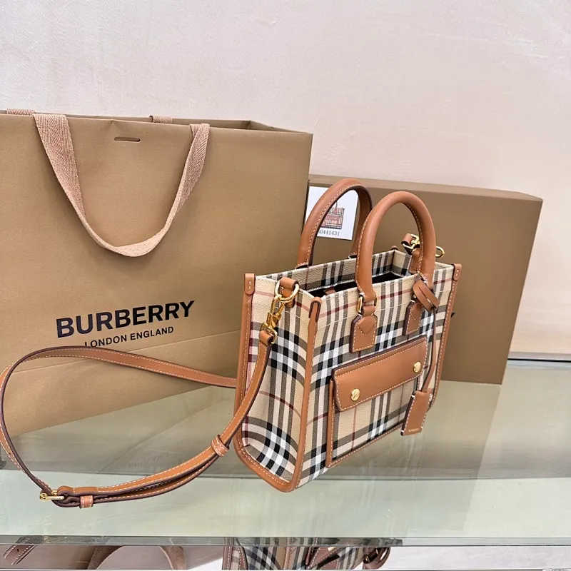 All Categories Official Website "Brand Women's Bags" Women's Bags 💙 Burberry 2025 New Burberry Crossbody Bag