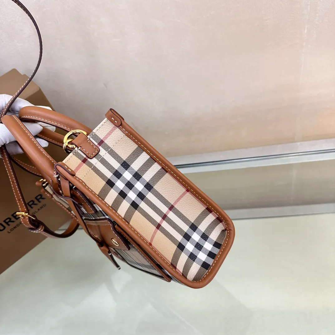 All Categories Official Website "Brand Women's Bags" Women's Bags 💙 Burberry 2025 New Burberry Crossbody Bag
