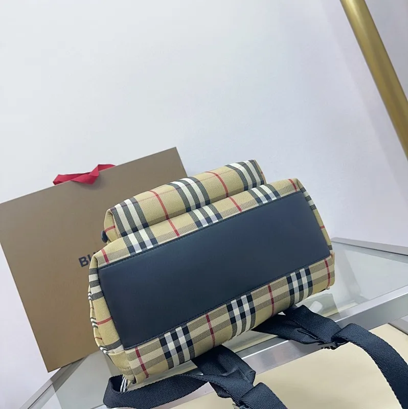 All categories Burberry women's bags (Burberry) Burberry 16421