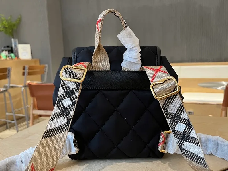 All categories Burberry women's bags (Burberry) Burberry 53961