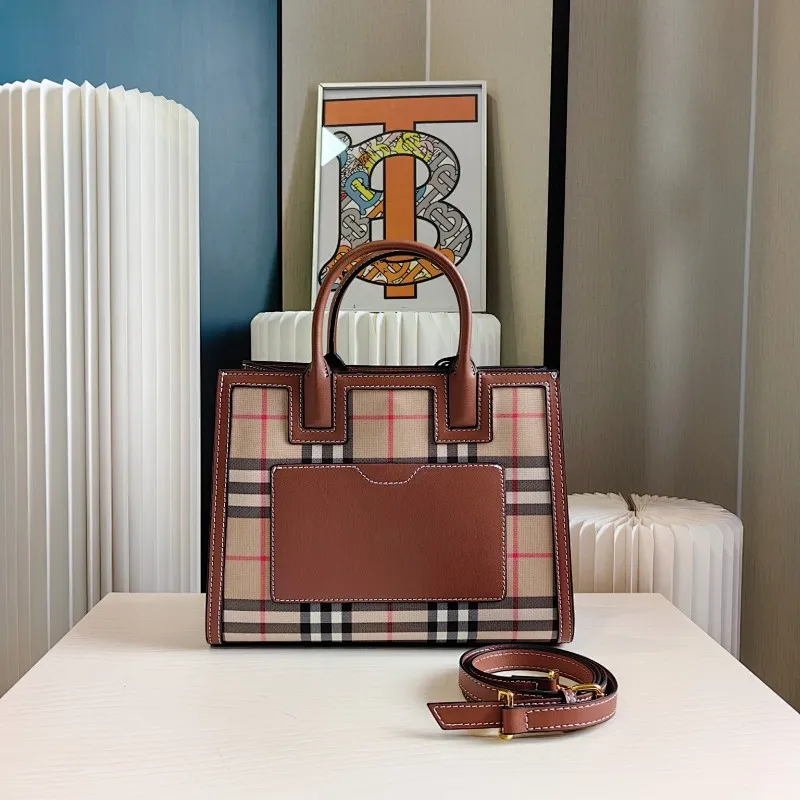All Categories Official Website "Brand Women's Bags" Women's Bags 💙 Burberry 2024 Official Website New Burberry Crossbody Bag