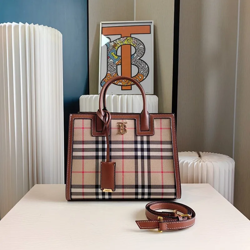 All Categories Official Website "Brand Women's Bags" Women's Bags 💙 Burberry 2024 Official Website New Burberry Crossbody Bag