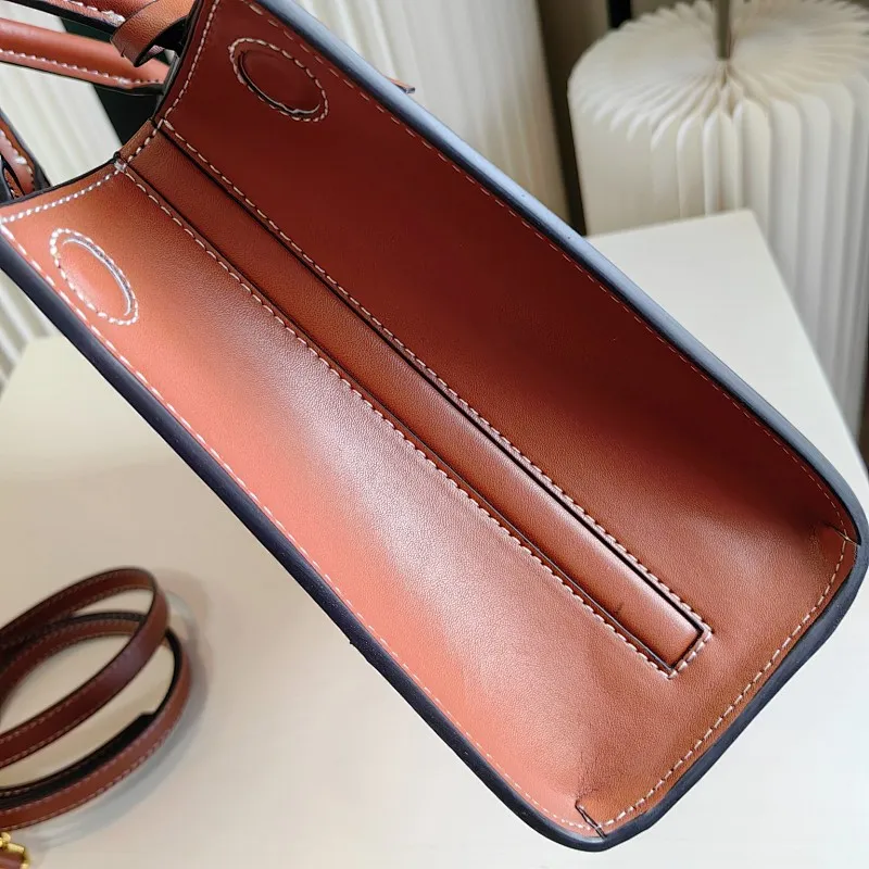 All Categories Official Website "Brand Women's Bags" Women's Bags 💙 Burberry 2024 Official Website New Burberry Crossbody Bag