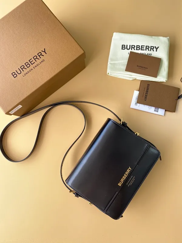 All Categories Official Website "Brand Women's Bags" Women's Bags 💙 Burberry 2025 New Burberry Crossbody Bag