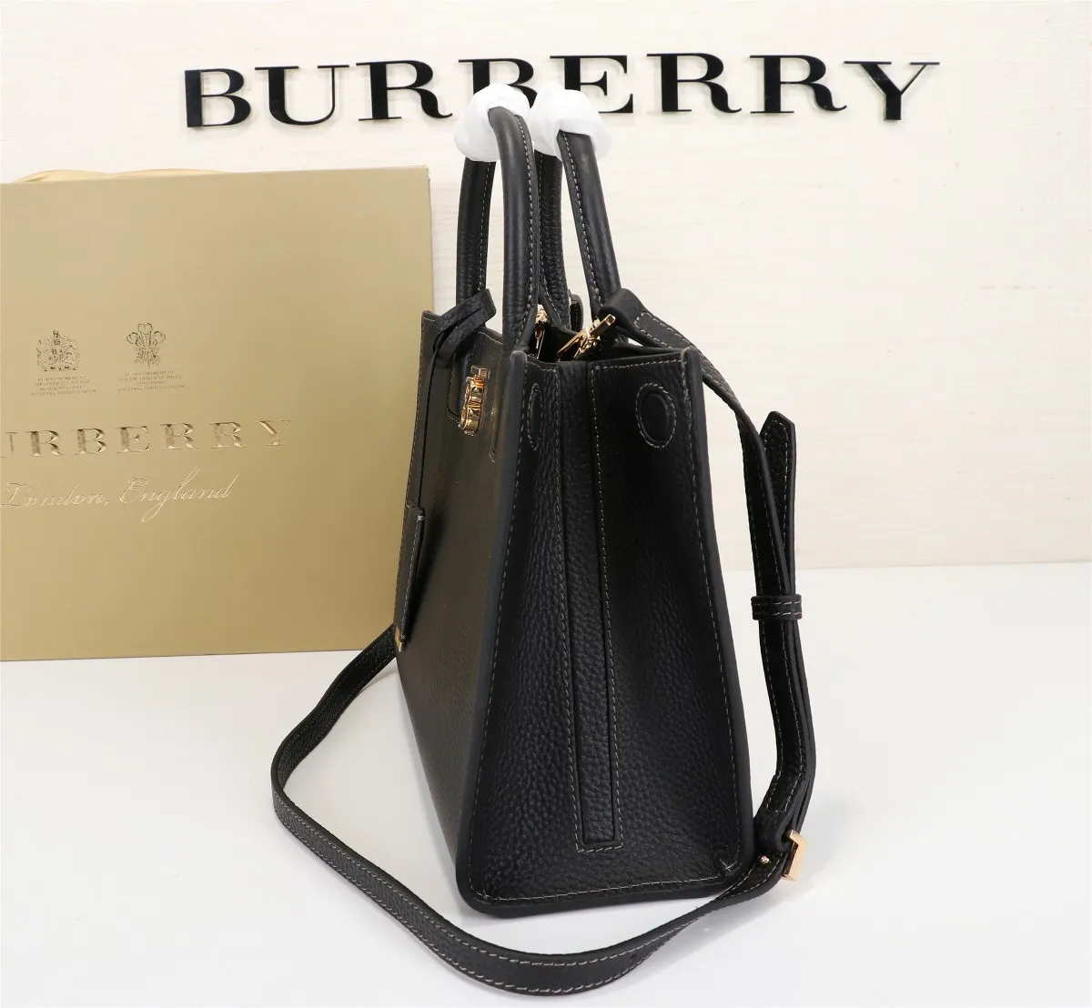 All categories Burberry women's bags (Burberry) Burberry 3302