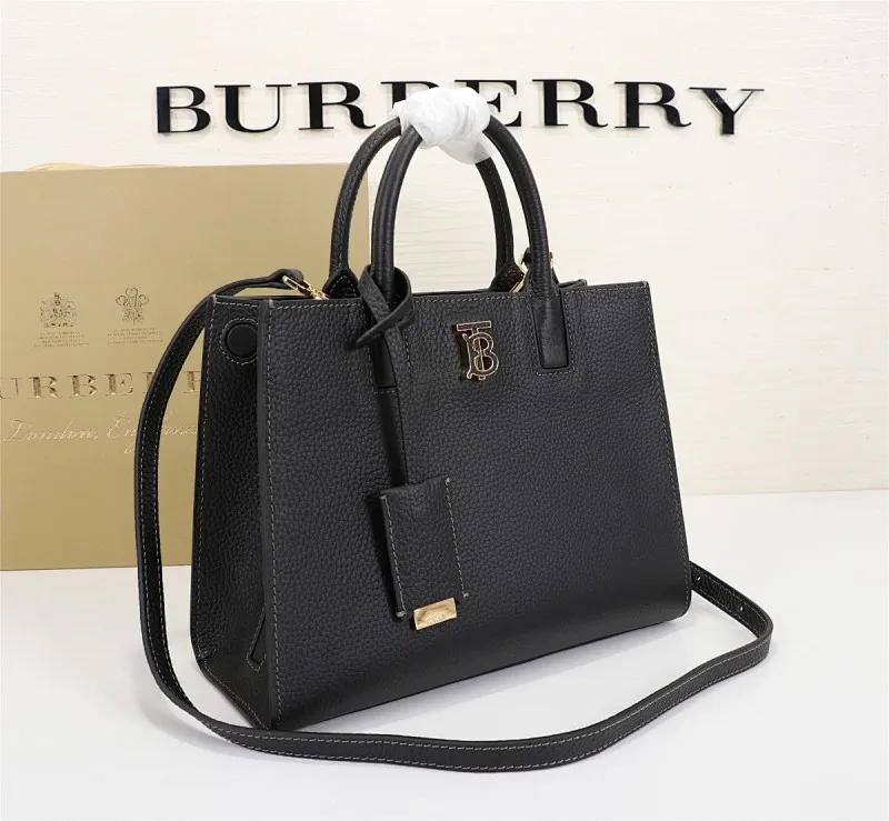 All categories Burberry women's bags (Burberry) Burberry 3302