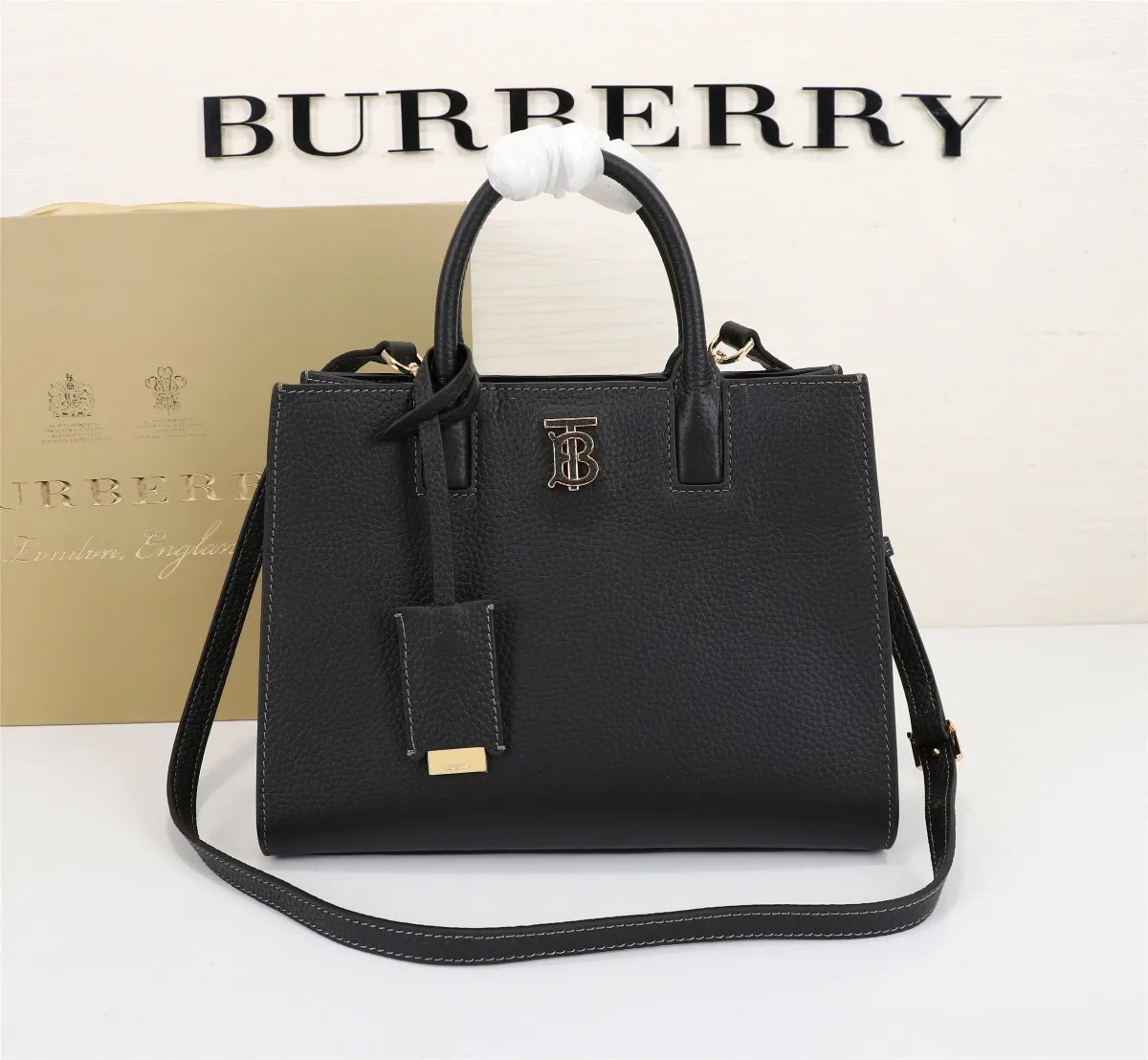All categories Burberry women's bags (Burberry) Burberry 3302