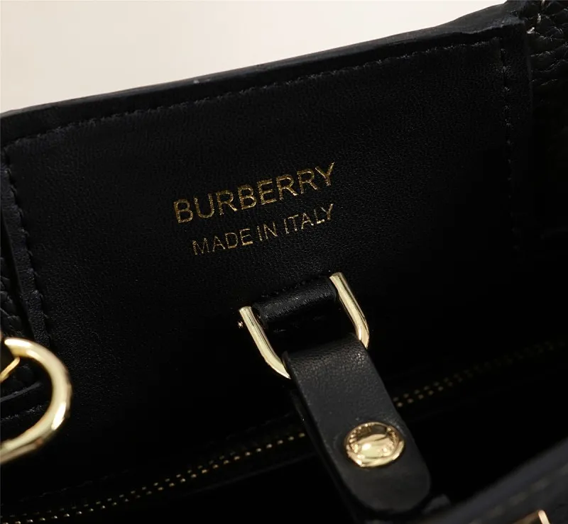 All categories Burberry women's bags (Burberry) Burberry 3302