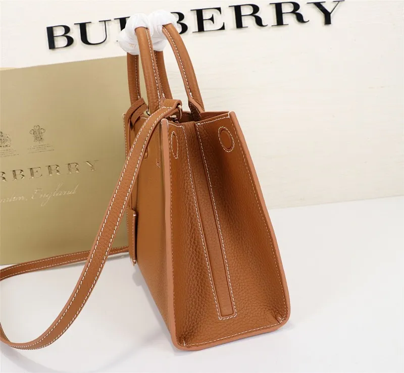 All categories Burberry women's bags (Burberry) Burberry 3302