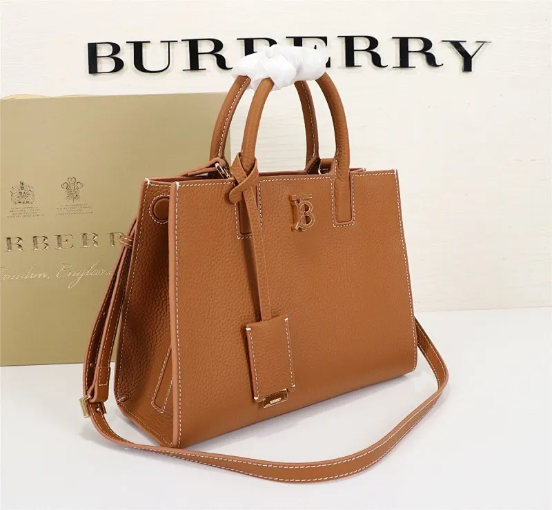 All categories Burberry women's bags (Burberry) Burberry 3302