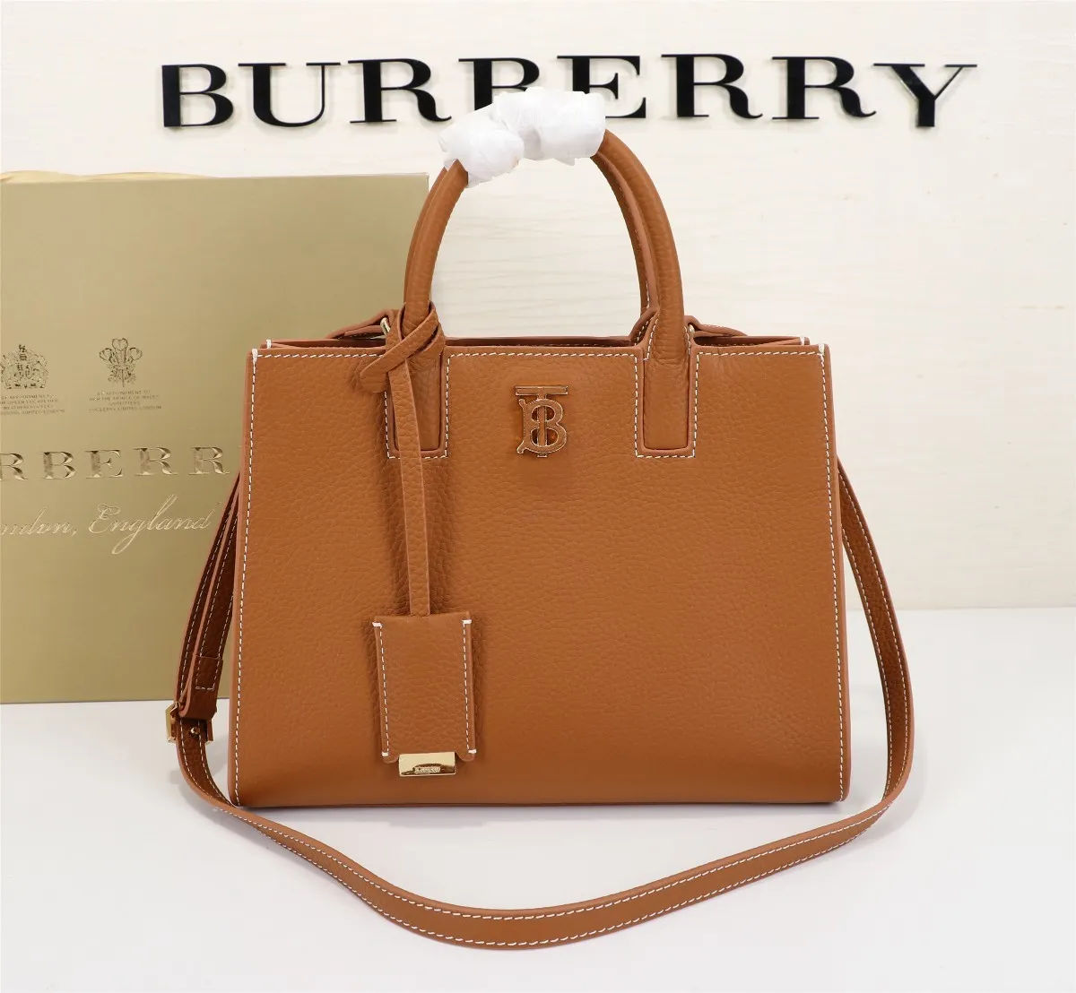 All categories Burberry women's bags (Burberry) Burberry 3302