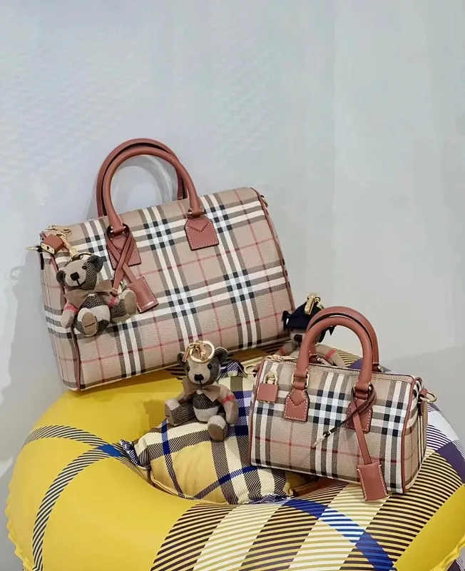 All categories Burberry women's bags (Burberry) Burberry 091