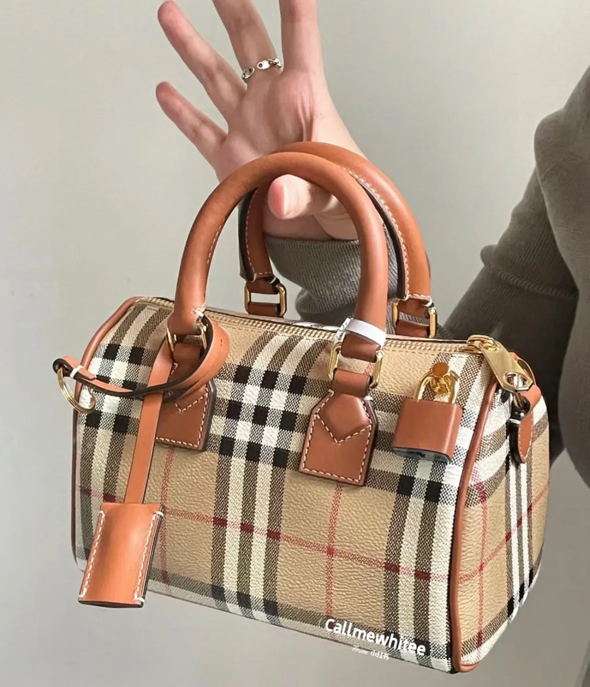 All categories Burberry women's bags (Burberry) Burberry 091