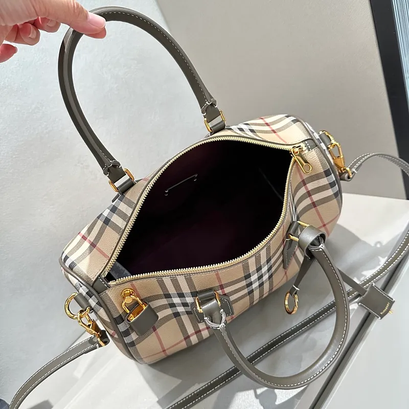 All categories Burberry women's bags (Burberry) Burberry 091
