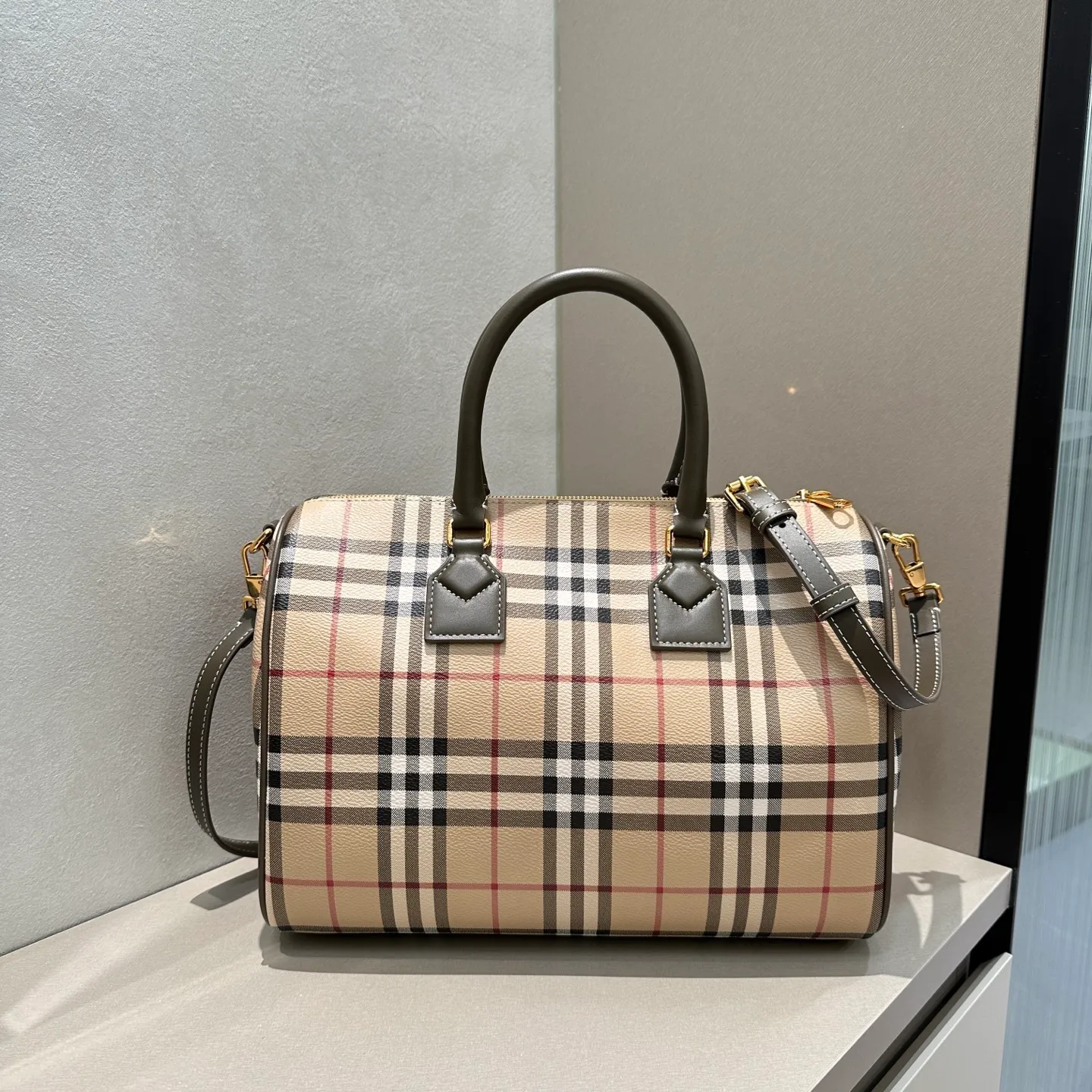 All categories Burberry women's bags (Burberry) Burberry 091
