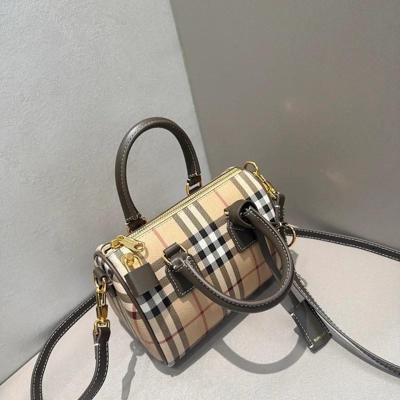 All categories Burberry women's bags (Burberry) Burberry 091