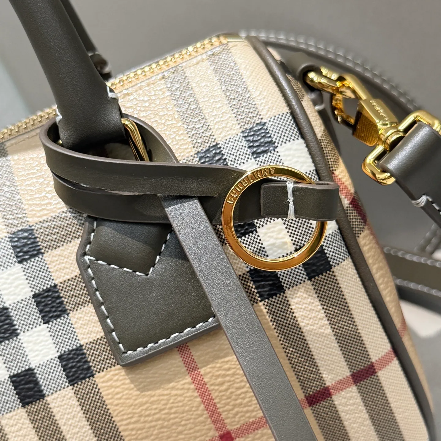 All categories Burberry women's bags (Burberry) Burberry 091