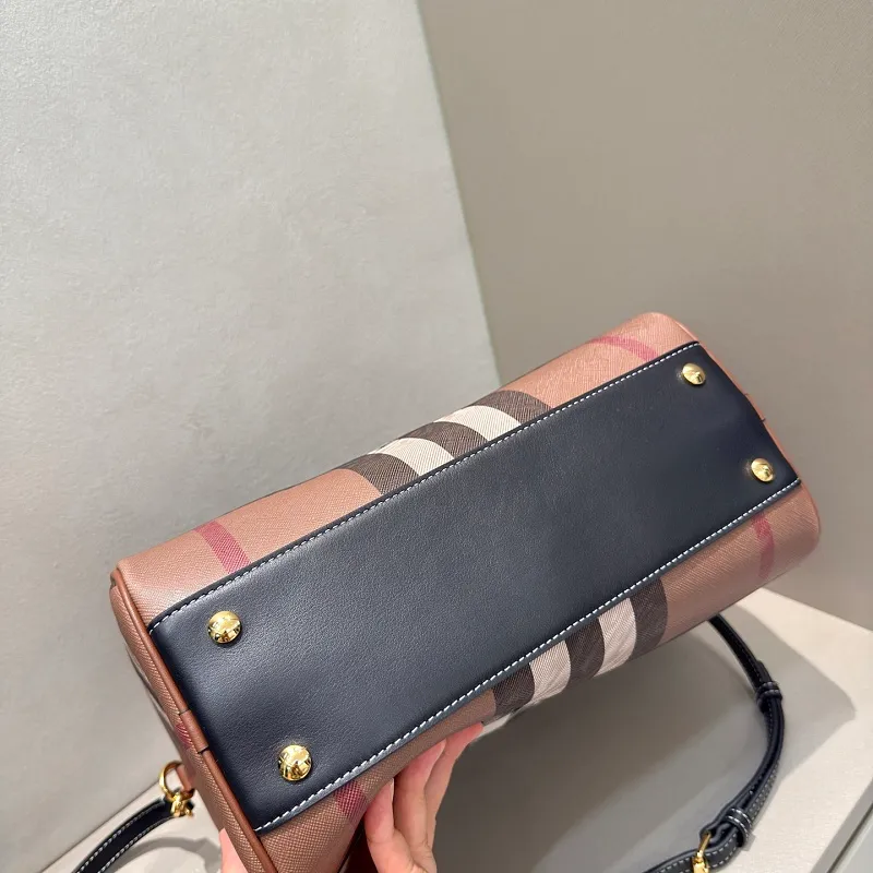 All categories Burberry women's bags (Burberry) Burberry 091