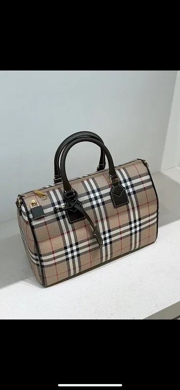 All categories Burberry women's bags (Burberry) Burberry 091