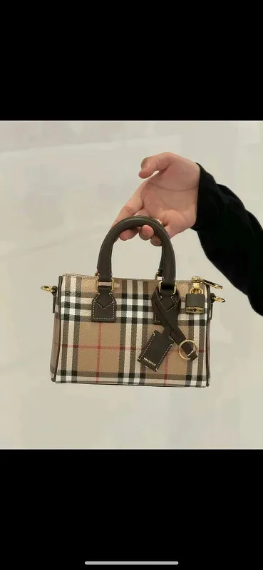 All categories Burberry women's bags (Burberry) Burberry 091