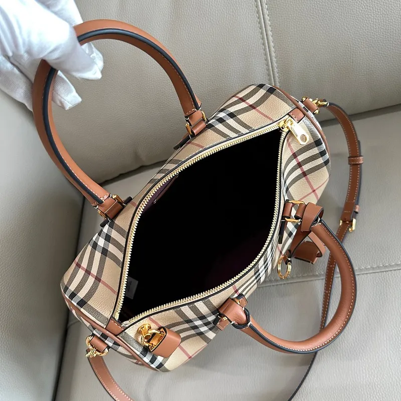 All categories Burberry women's bags (Burberry) Burberry 091