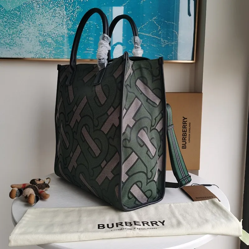 All Categories Official Website "Brand Women's Bags" Women's Bags 💙 Burberry 2024 Official Website New Burberry Tote Bag
