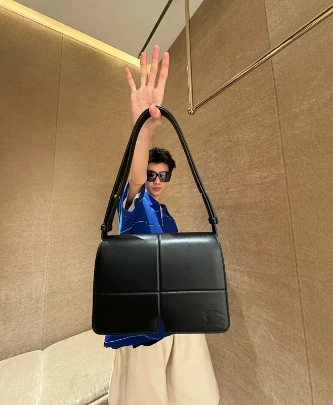 All categories Burberry women's bags (Burberry) Burberry original order 9161
