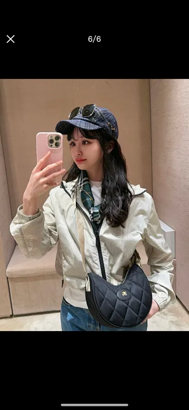 All categories Burberry women's bags (Burberry) Burberry 235