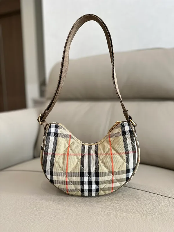 All categories Burberry women's bags (Burberry) Burberry 235