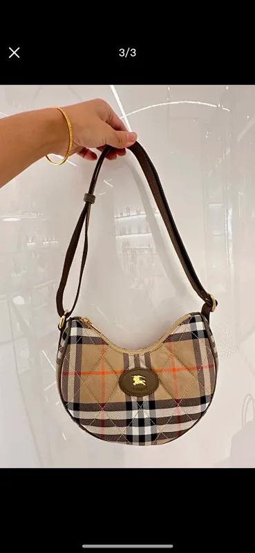 All categories Burberry women's bags (Burberry) Burberry 235