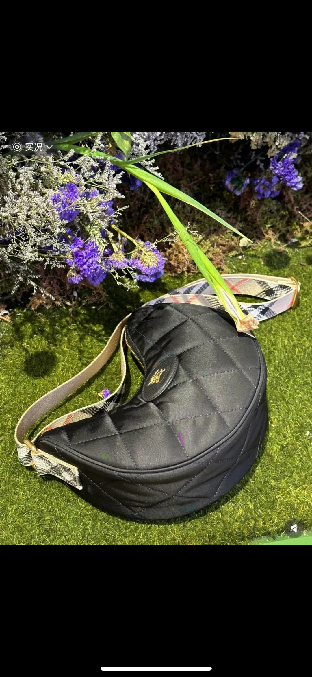 All categories Burberry women's bags (Burberry) Burberry 235