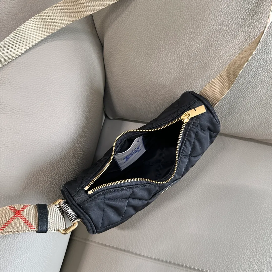All categories Burberry women's bags (Burberry) Burberry 235