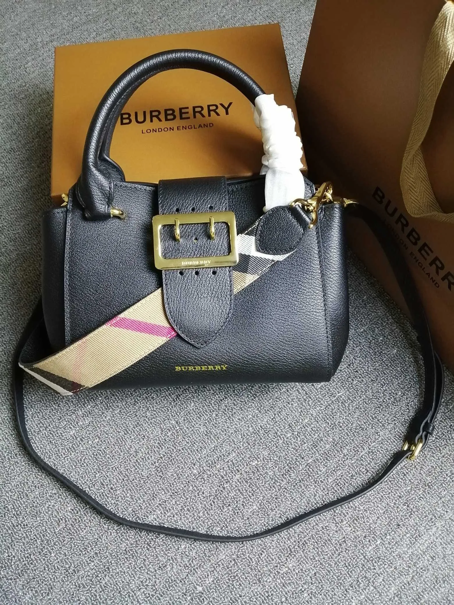 All Categories Burberry Women's Bags Burberry Original Order 89011
