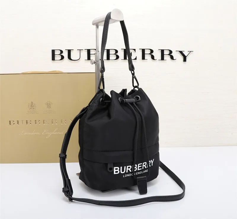 All categories Burberry women's bags (Burberry) Burberry 2232