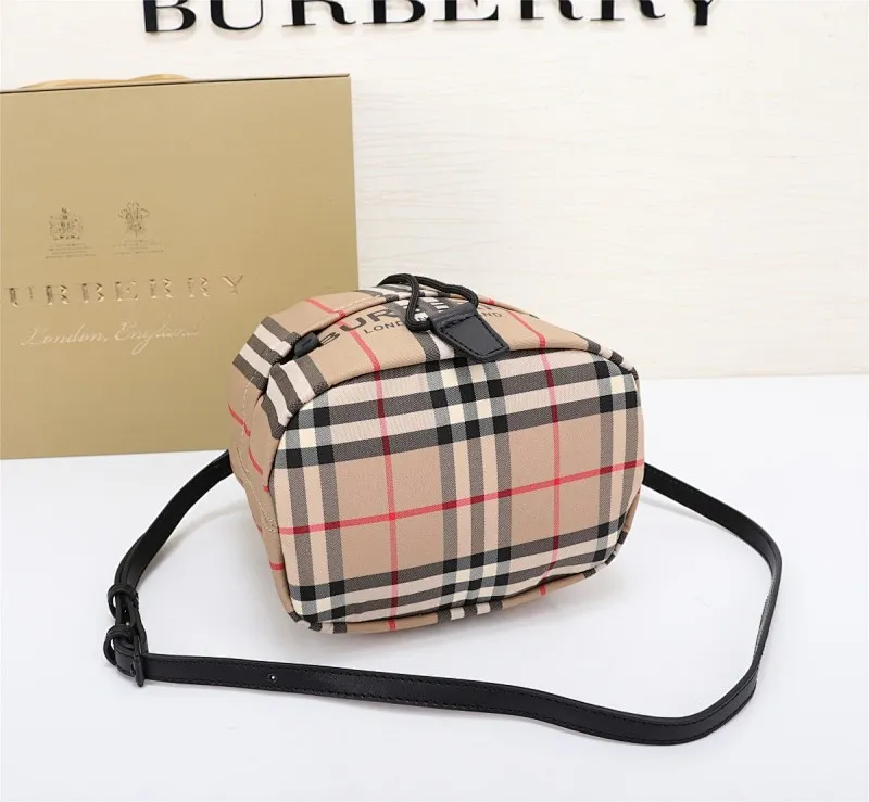 All categories Burberry women's bags (Burberry) Burberry 2232