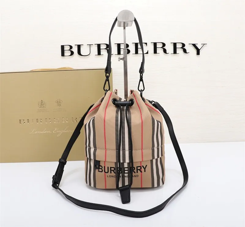 All categories Burberry women's bags (Burberry) Burberry 2232