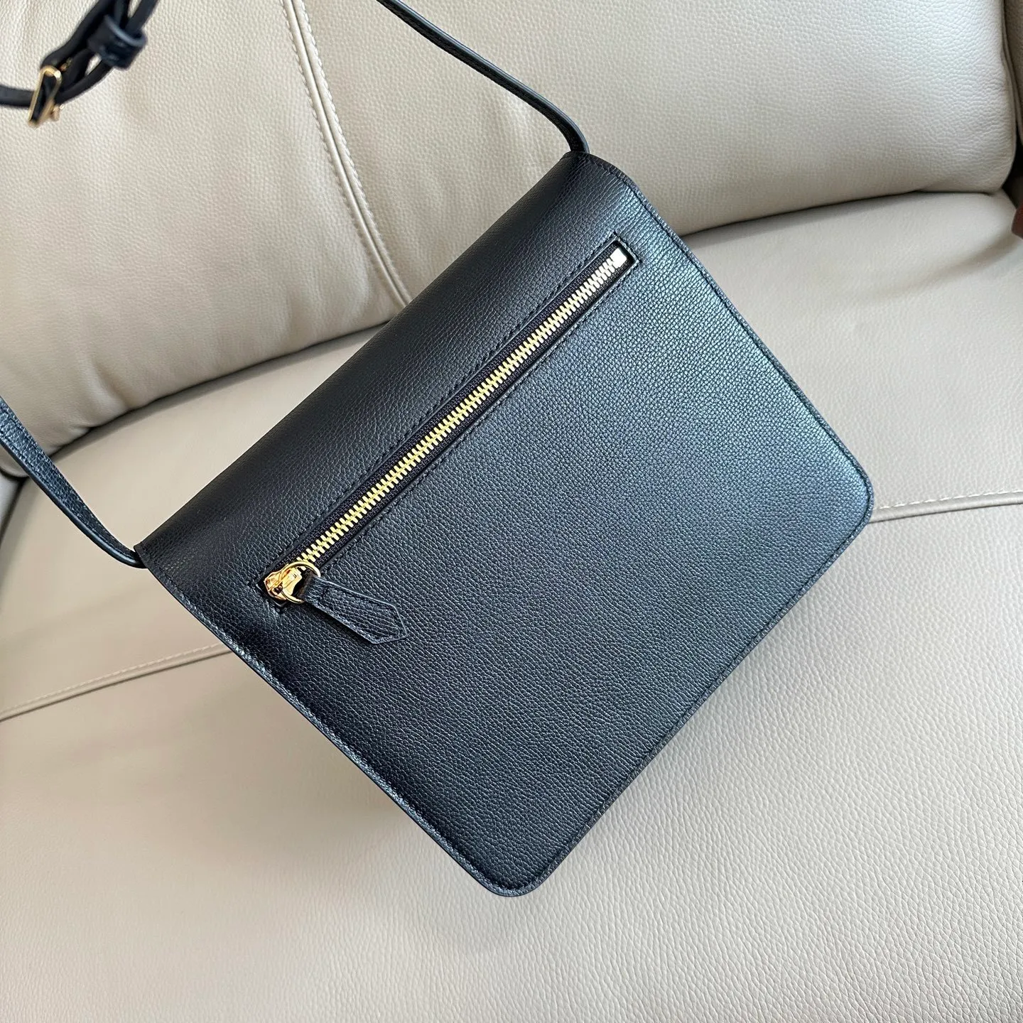 All Categories Official Website "Brand Women's Bags" Women's Bags 💙 Burberry 2025 New Burberry Crossbody Bag