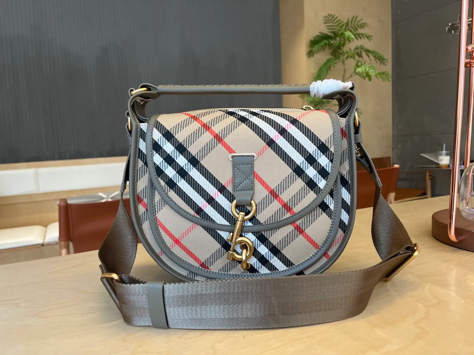 All categories Burberry women's bags (Burberry) Burberry original order 1688