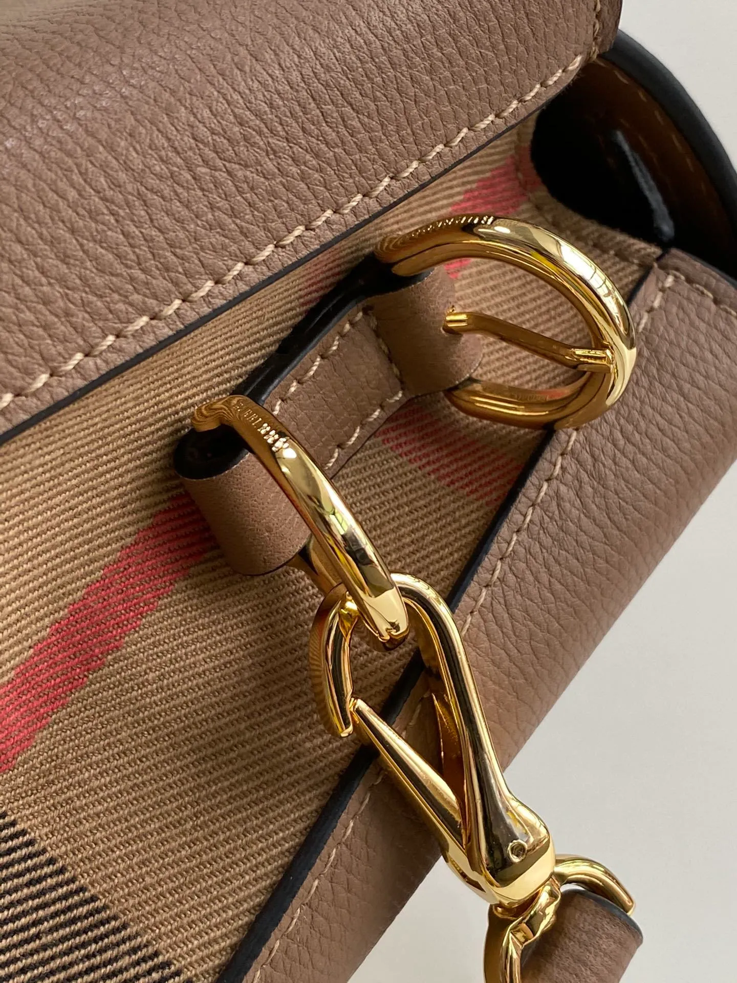 All Categories Official Website "Brand Women's Bags" Women's Bags 💙 Burberry 2025 New Burberry Crossbody Bag