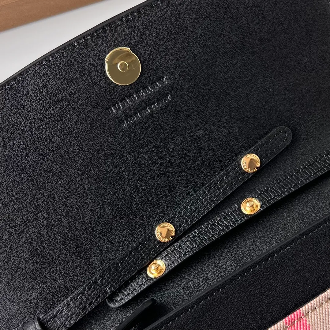 All categories Burberry women's bags (Burberry) Burberry 2501