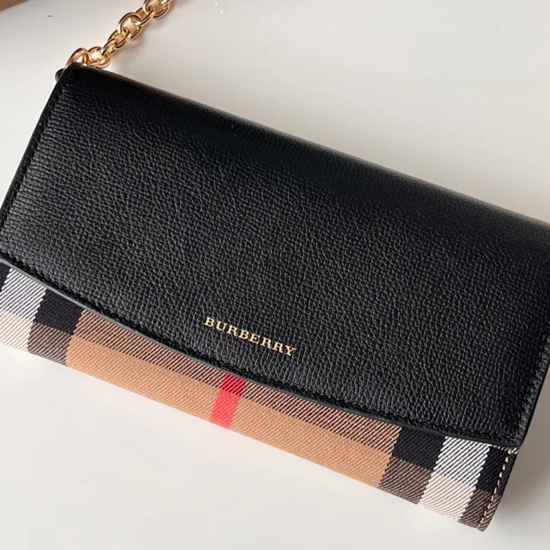 All categories Burberry women's bags (Burberry) Burberry 2501