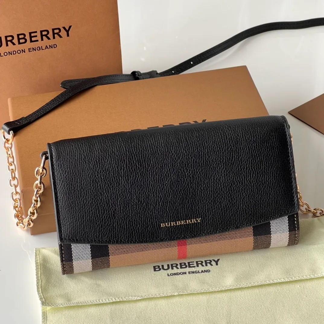 All categories Burberry women's bags (Burberry) Burberry 2501