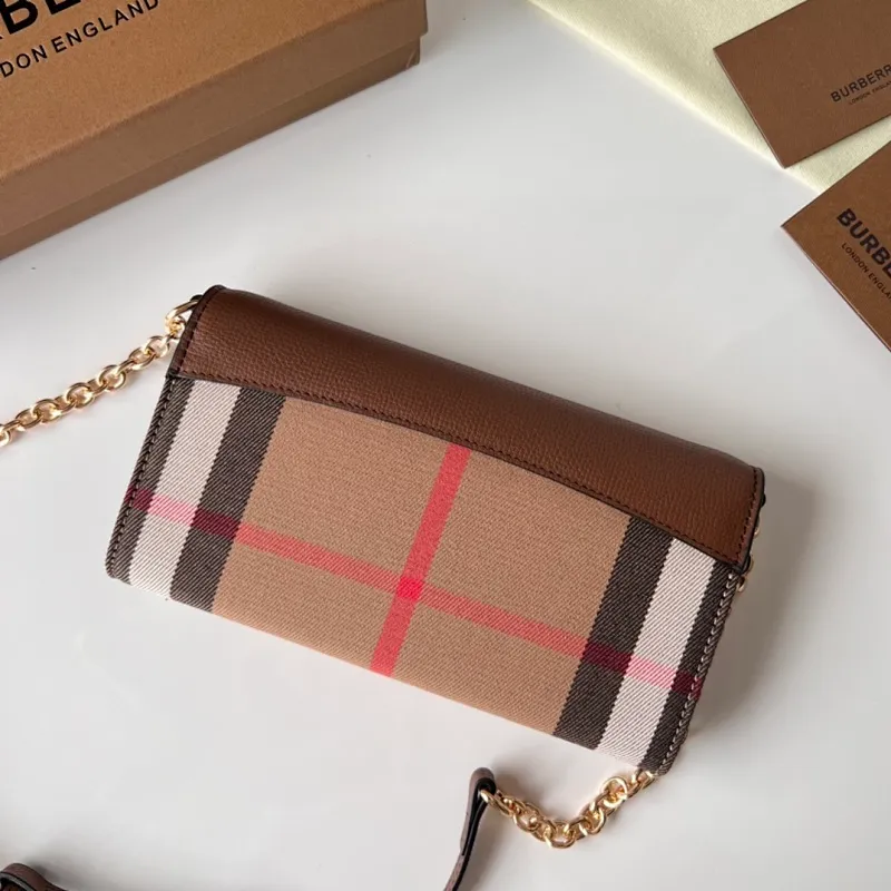 All categories Burberry women's bags (Burberry) Burberry 2501