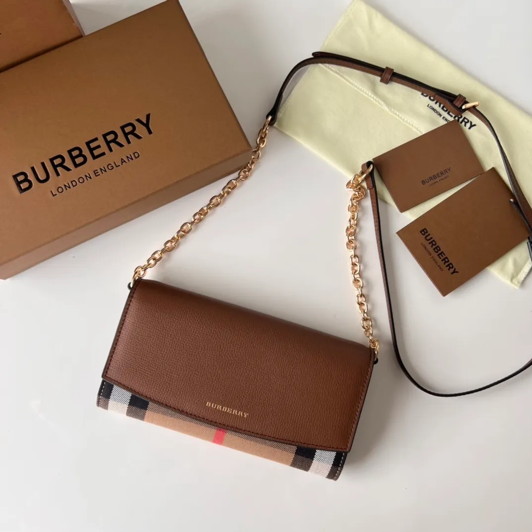 All categories Burberry women's bags (Burberry) Burberry 2501
