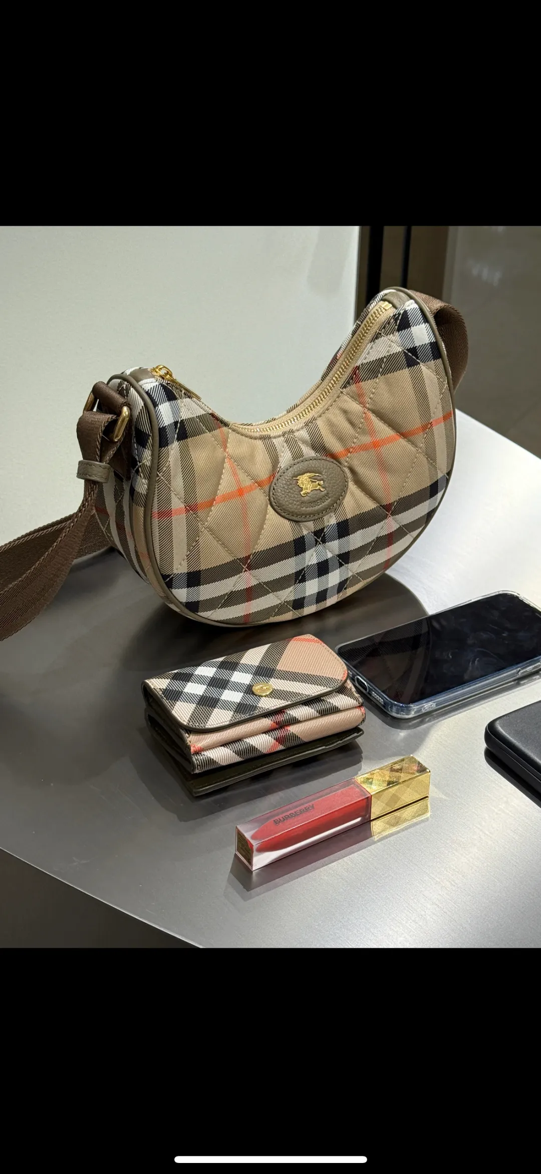 All categories Burberry women's bags (Burberry) Burberry 235