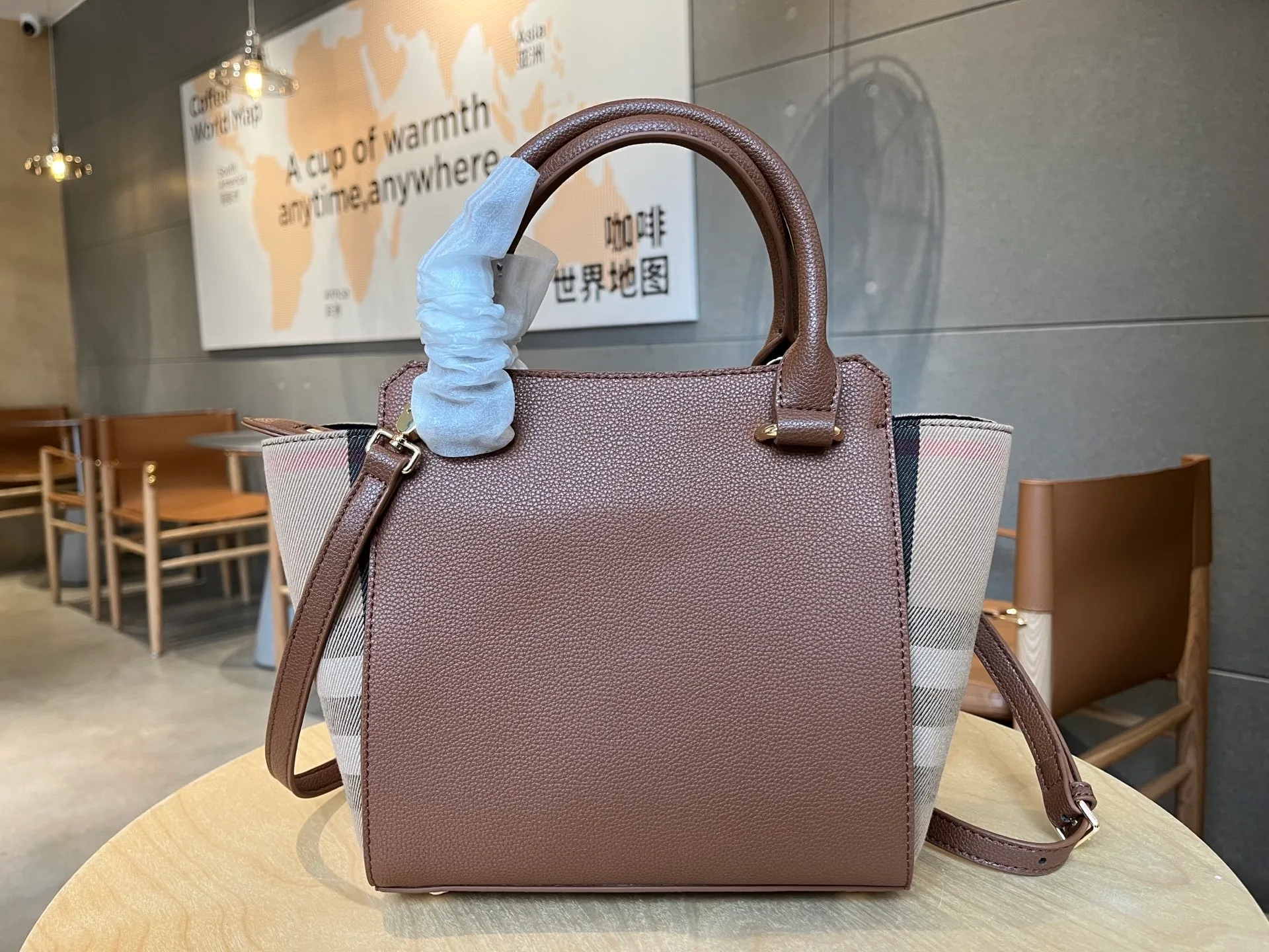 All categories Burberry women's bags (Burberry) Burberry 6609
