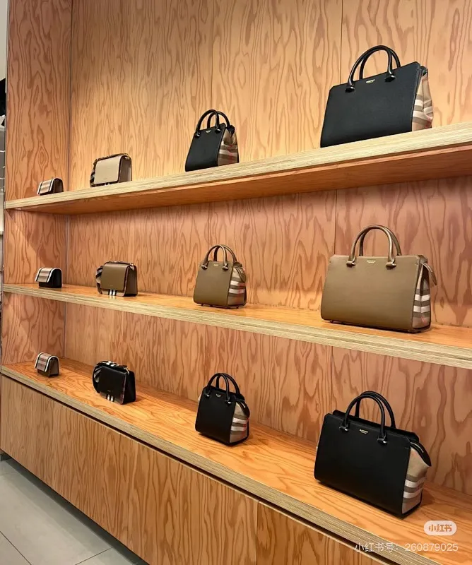 All categories Burberry women's bags (Burberry) Burberry 6609