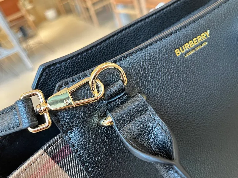 All categories Burberry women's bags (Burberry) Burberry 6609