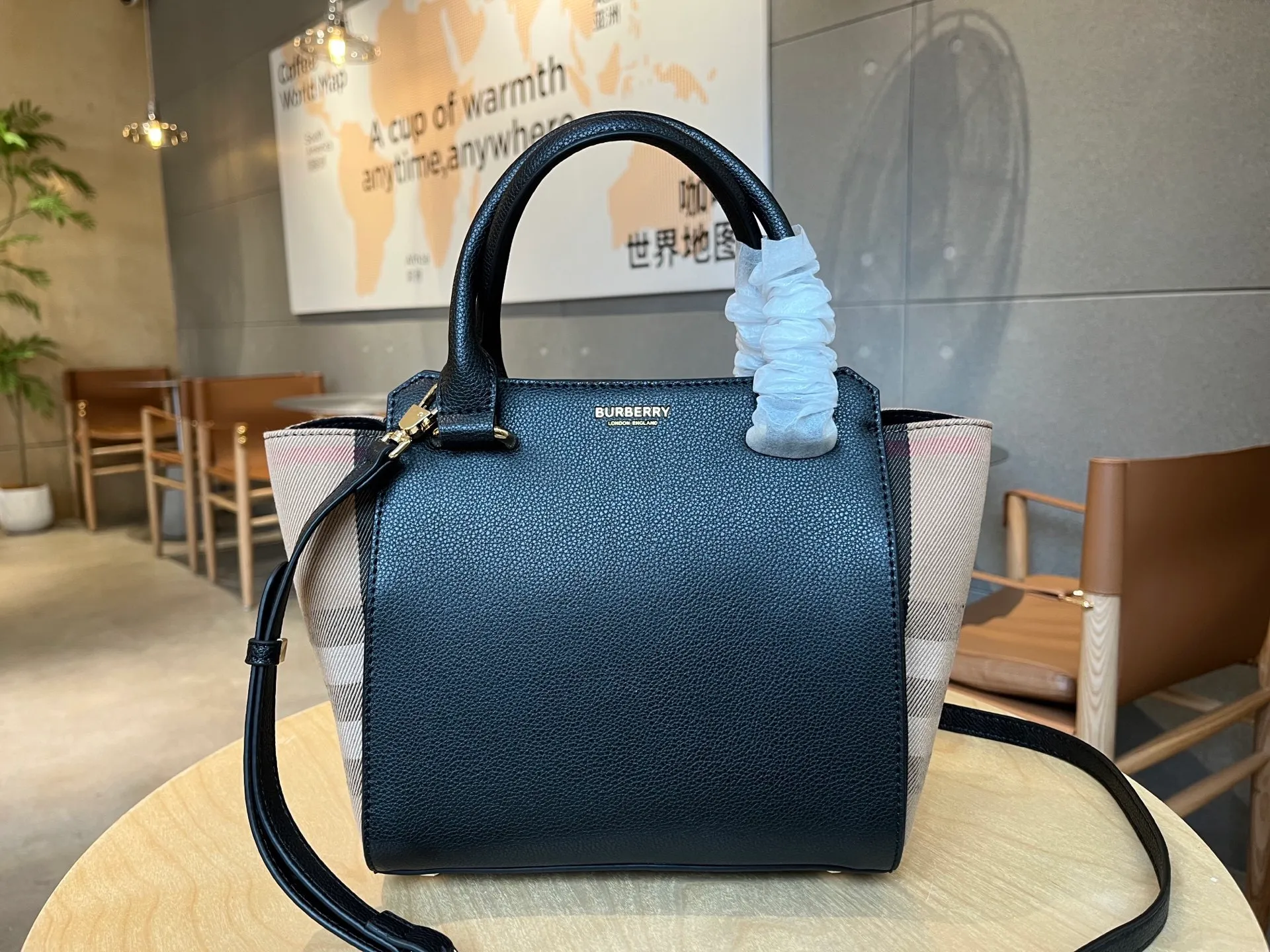 All categories Burberry women's bags (Burberry) Burberry 6609