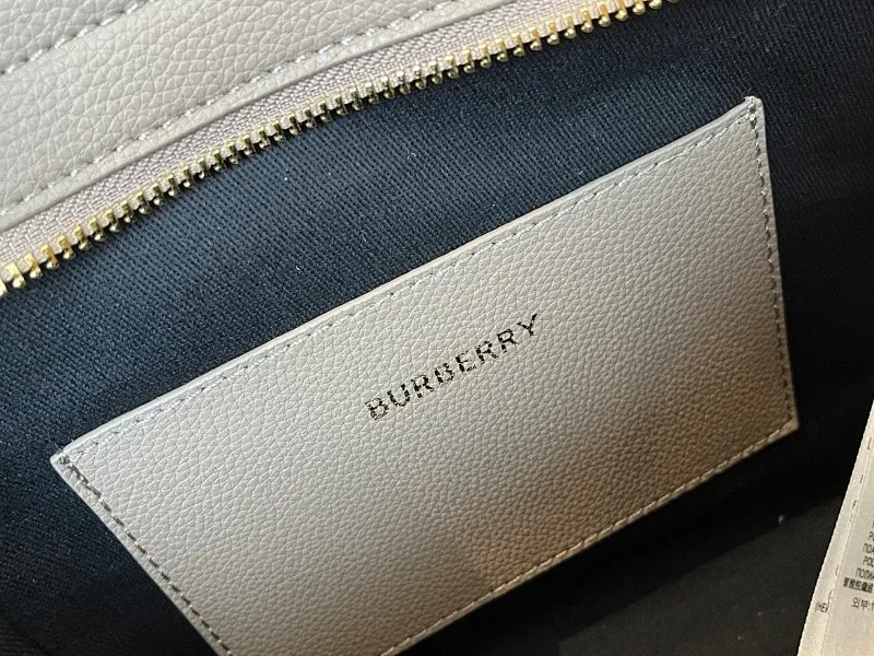 All categories Burberry women's bags (Burberry) Burberry 6609